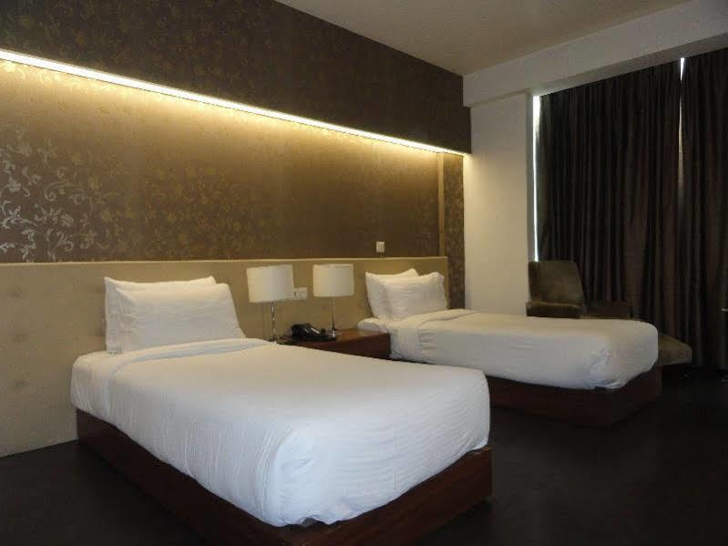 FabHotel Prime Sage Nuova Delhi Esterno foto